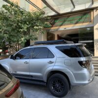 Trang bị thêm giá nóc xe Toyota Fortuner 2010 - 2016 thì chiếc xe của bạn thêm phần mạnh mẽ và cứng cáp hơn nhiều lần.