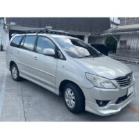 Giá nóc cho xe Toyota Innova tạo độ thẩm mỹ, sang trọng cho xe