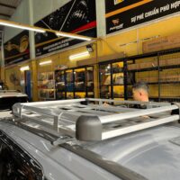 Baga nóc xe Toyota Veloz Cross chịu được trọng lượng lớn