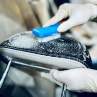 Vệ sinh nội thất ô tô là việc làm cần thiết