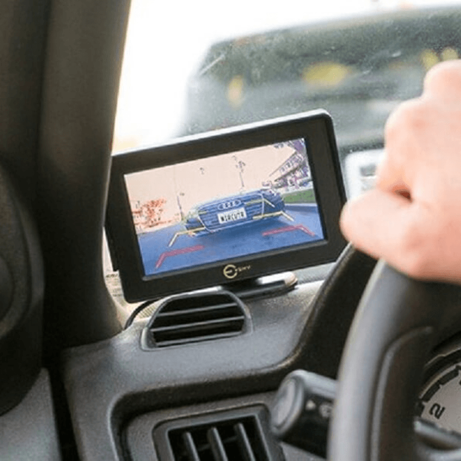 Cách quan sát camera lùi ô tô