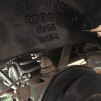 Lòng vè nhựa cho xe Nissan Navara