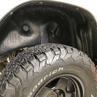 Lòng vè nhựa cho xe Toyota Hilux cao cấp