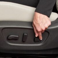 Ghế chỉnh điện 8 hướng tích hợp chức năng sưởi ấm