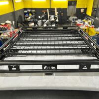 Cản chướng ngại vật bằng giá nóc Rhino vô cùng tuyệt vời