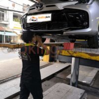 Lắp đặt tấm chắn bùn gầm xe Toyota Vios tại OroKing Auto