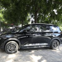 Bệ bước chân Kia Carens 2023 mẫu LA làm nổi bật hơn cho chiếc xe của bạn khi di chuyển