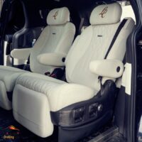 Giá đổi màu nội thất xe Carnival