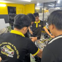 Bi gầm Mitsubish Triton hiệu A9 Pro tại Oroking Auto