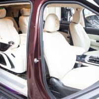 Chiếc ghế limousine Crystal 2.0 khổng lồ