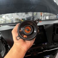 Địa chỉ lắp loa trung tâm Kia Carens TPHCM