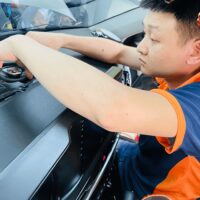 Lắp loa trung tâm Kia Seltos