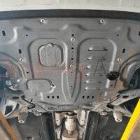 Tấm chắn bùn gầm xe Hyundai Custin được làm từ chất liệu cao cấp - có độ bền bỉ theo thời gian