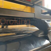 Cản chướng ngại vật bằng baga mui xe Mitsubishi Zinger vô cùng tuyệt vời