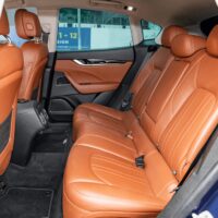 Lắp đặt bọc ghế da nappa xe Maserati Levante