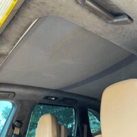 Bọc trần da lộn xe Porsche Cayenne giúp nâng tầm nội thất ô tô trở nên sang trọng và cuốn hút hơn.