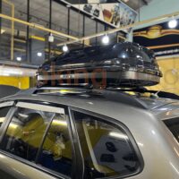 Cốp nóc xe Kia Carens chứa đựng nhiều đồ đạc