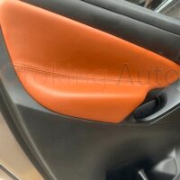Bọc da tapi cửa xe Toyota Innova Cross 2024