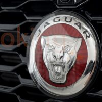 Dán PPF Jaguar E-Pace 2.0 chính hãng Teckwrap chống trầy xước hiệu quả