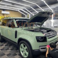 Dán PPF Land Rover Defender 130 chính hãng Teckwrap là giải pháp bảo vệ bề mặt sơn xe hữu hiệu