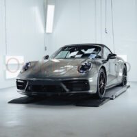 Dán PPF Porsche 911 Carrera S chính hãng Teckwrap là giải pháp bảo vệ bề mặt sơn xe hữu hiệuDán PPF Porsche 911 Carrera S chính hãng Teckwrap là giải pháp bảo vệ bề mặt sơn xe hữu hiệu
