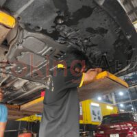 Vì sao nên lắp đặt tấm chắn bùn gầm xe ô tô