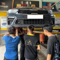 Lắp đặt tấm chắn gầm Kia Cerato 2013 - 2018 tại OroKing Auto