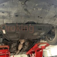 Vì sao nên lắp đặt tấm chắn bùn gầm xe ô tô