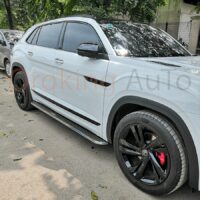 Thuận lợi hơn cho người dùng khi sử dụng bệ bước chân Volkswagen Teramont X mẫu Macan Black