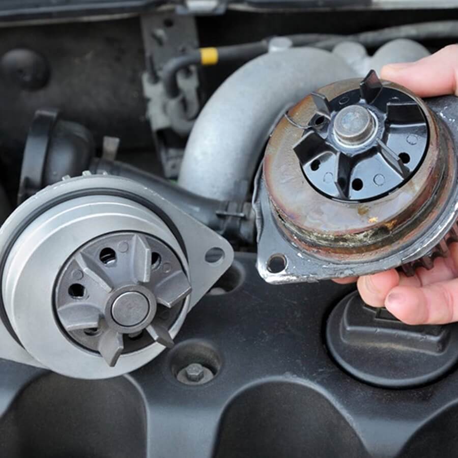 Bơm nước làm mát ô tô