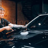 Hạn chế hóa chất độc hại ăn mòn bề mặt vỏ xe