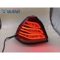Đèn hậu Chervolet Aveo 2012 - 2016 nguyên cụm sở hữu thiết kế đẹp mắt - sang trọng cùng dãy màu nổi bật và sinh động.