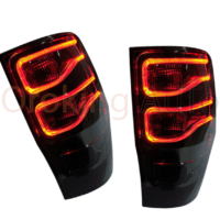 Đèn hậu Ford Ranger mẫu Mercedes nguyên cụm sở hữu thiết kế đẹp mắt - sang trọng cùng dãy màu nổi bật và sinh động.