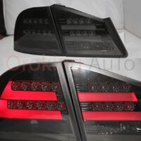 Đèn hậu Honda Civic 2008 - 2011 nguyên cụm sở hữu thiết kế đẹp mắt - sang trọng cùng dãy màu nổi bật và sinh động.