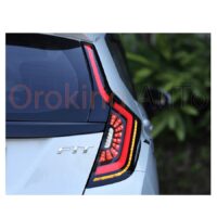 Độ đèn hậu Honda Jazz 2016+ mẫu Yiwo nguyên cụm sở hữu chip LED có tuổi thọ lên đến 15.000h