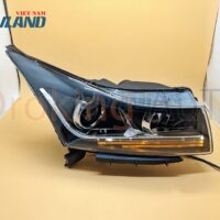 Đèn pha Chevrolet Cruze 2010 - 2016 mẫu Audi 02 nguyên cụm sở hữu chip LED có tuổi thọ lên đến 15.000h