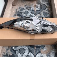 Đèn pha Ford Fiesta 2007 - 2011 nguyên cụm khắc phục mặt hạn chế của thiết kế nguyên bản