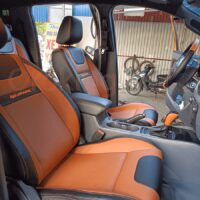 Đổi màu toàn bộ nội thất Ford Ranger Stormtrak 2024