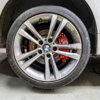 Ốp Má Phanh Brembo Cho BMW 330i 2023