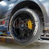 Lắp đặt ốp má phanh Brembo Toyota Altis