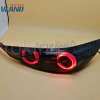 Đèn hậu Mazda 3 2020 - 2021 mẫu Ferrari nguyên cụm sở hữu thiết kế đẹp mắt - sang trọng cùng dãy màu nổi bật và sinh động.