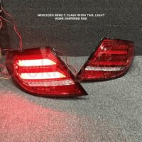 Đèn hậu Mercedes C200 2008 - 2013 mẫu JY nguyên cụm sở hữu thiết kế đẹp mắt - sang trọng cùng dãy màu nổi bật và sinh động.