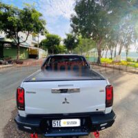 Đèn hậu Mitsubishi Triton 2019 mẫu Range Rover nguyên cụm sở hữu thiết kế đẹp mắt - sang trọng cùng dãy màu nổi bật và sinh động.