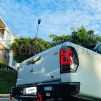 Đèn hậu Mitsubishi Triton 2019 mẫu Range Rover nguyên cụm tại OroKing Auto