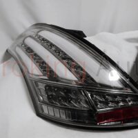 Đèn hậu Suzuki Swift 2010 - 2016 mẫu JY nguyên cụm sở hữu thiết kế đẹp mắt - sang trọng cùng dãy màu nổi bật và sinh động.