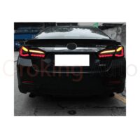 Đèn hậu Toyota Camry 2012 - 2015 mẫu vảy rồng nguyên cụm sở hữu thiết kế đẹp mắt - sang trọng cùng dãy màu nổi bật và sinh động.