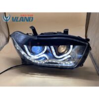 Đèn pha Toyota Highlander 2010 - 2013 mẫu BMW nguyên cụm khắc phục hạn chế của thiết kế nguyên bản