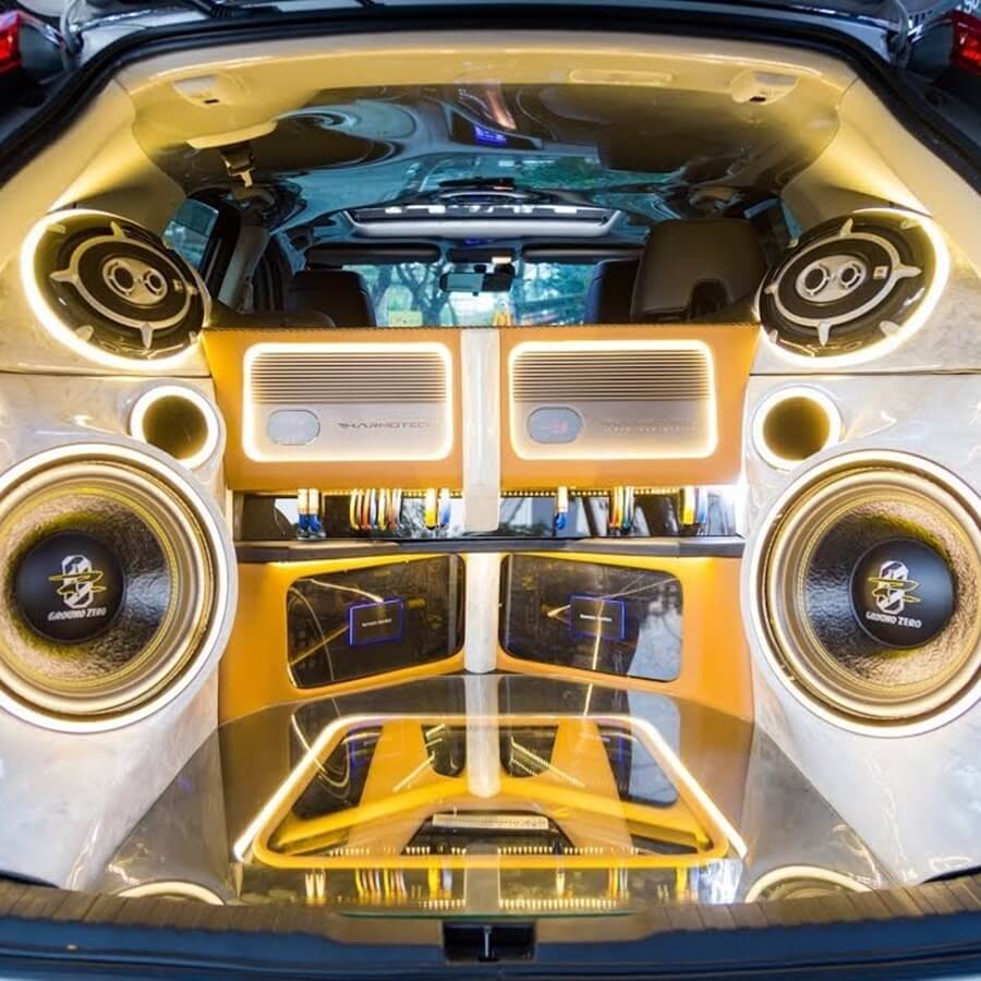 Độ âm thanh xe hơi