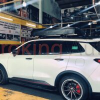 Lều dã ngoại gắn nóc xe Ford Territory tạo không gian nghỉ ngơi thoải mái