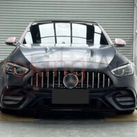 Lưới tản nhiệt đặc trưng Mercedes C63 AMG